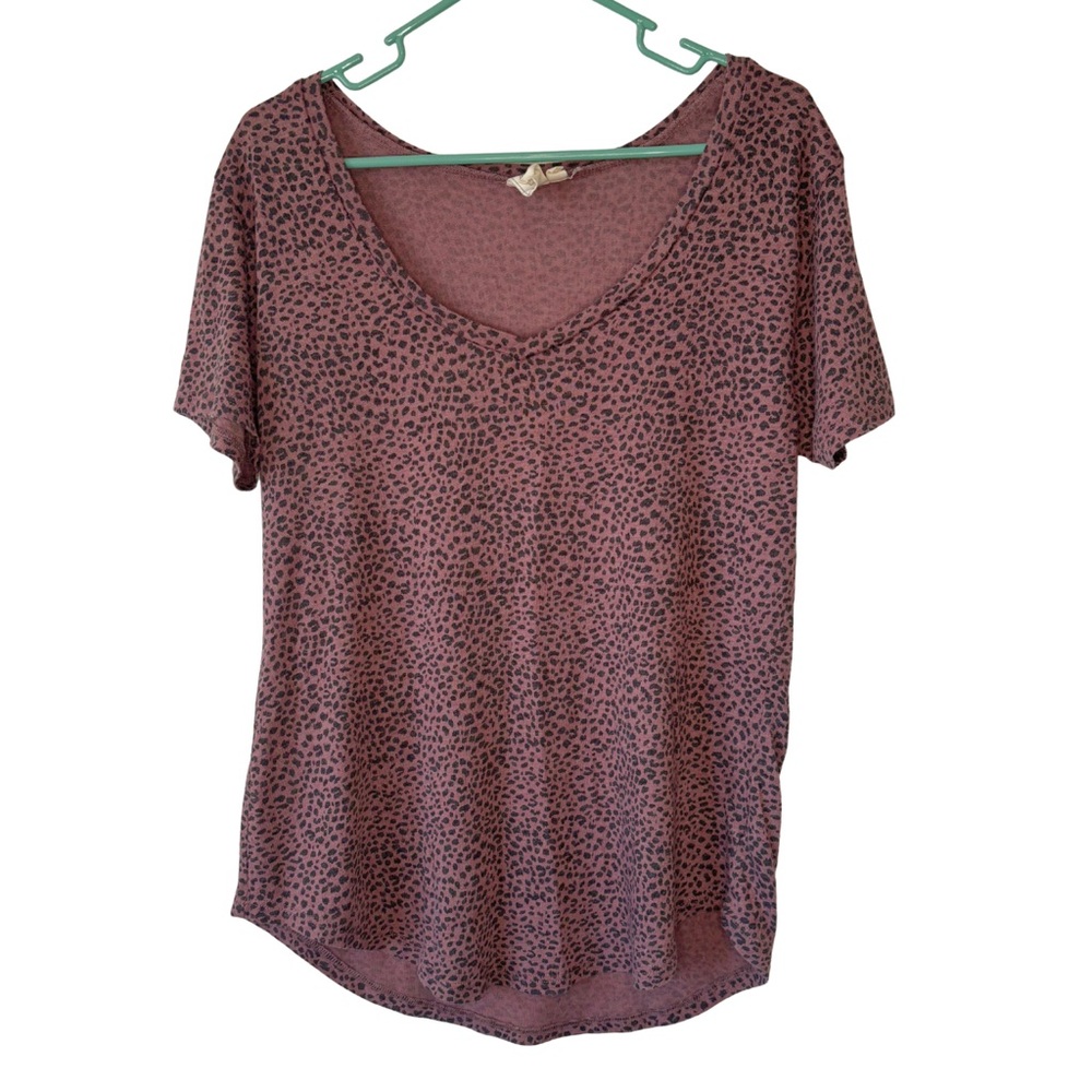 3/$20 White Crow Mauve Leopard Print Short Sleeve Tee